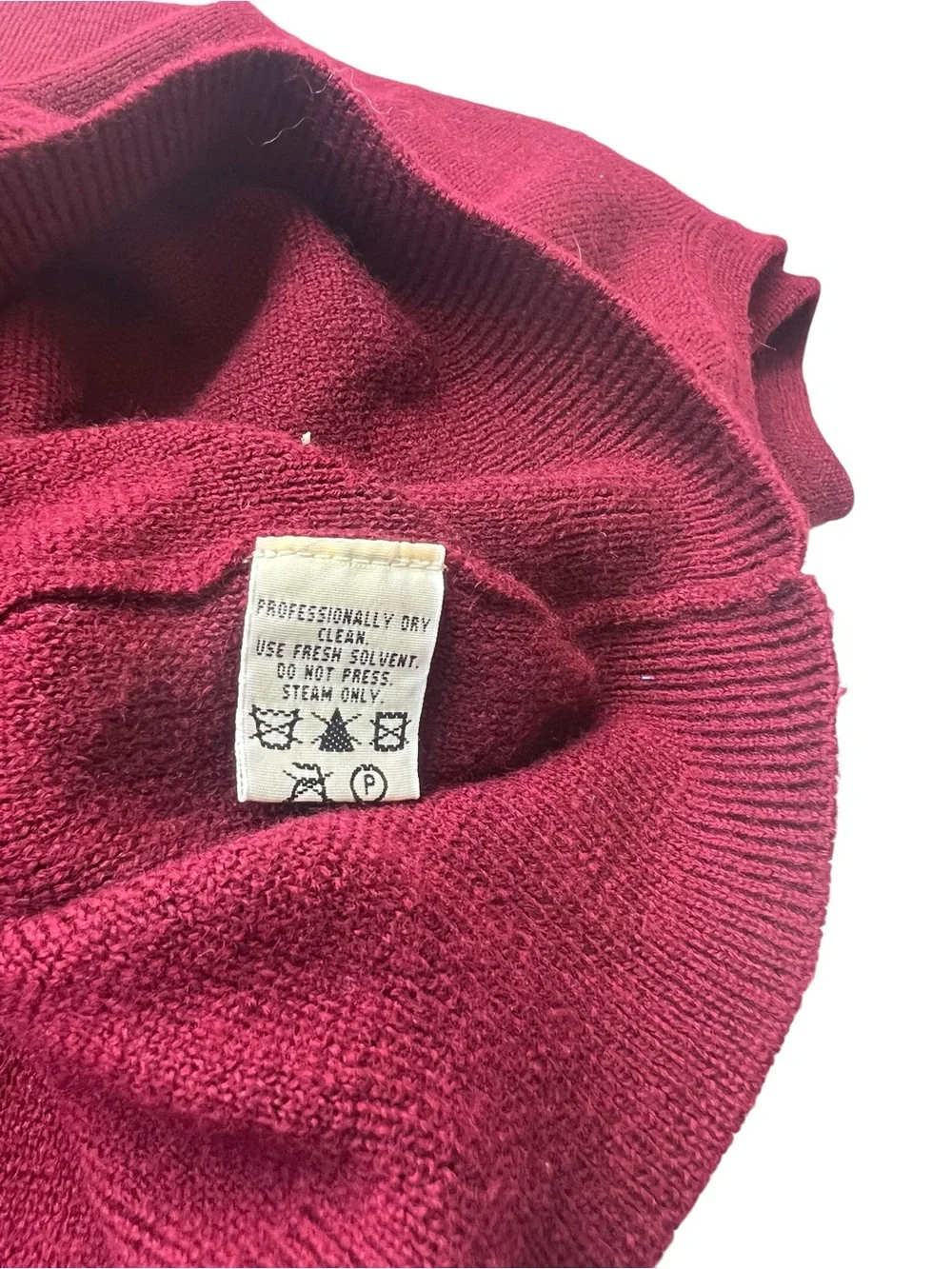 Eddie Bauer Men’s XL Tall 100% Wool Red/Black Sweater Vest Bundle